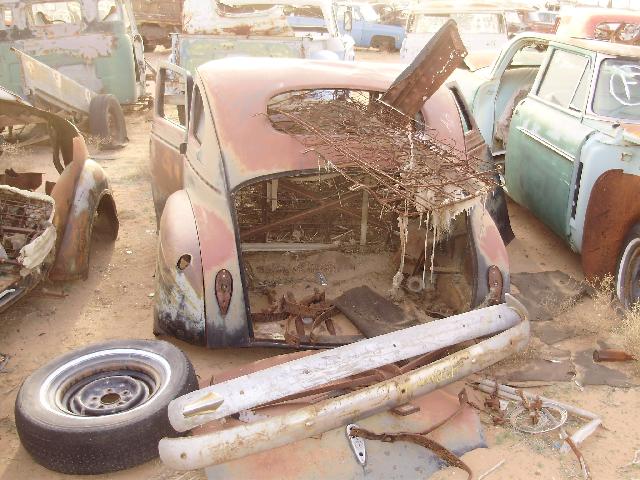 1940 Plymouth Deluxe (#40PL4925C)