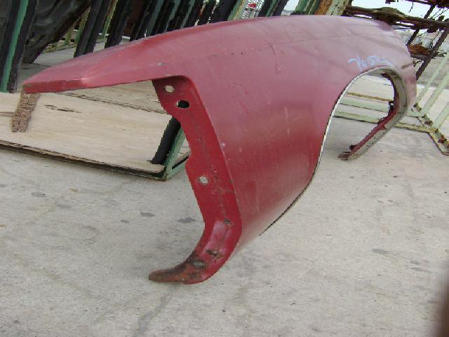 1976 Pontiac Catalina Driver Front Fender (#857)