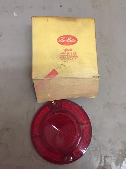 1962 Chevrolet Full-size Stop & Taillight Lens No Trim (#62CHTL1D)