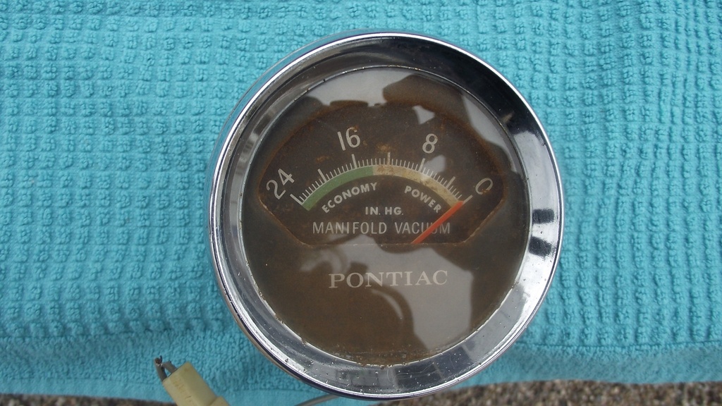 1961-66 Pontiac Manifold Vacuum Gauge (#61POVG1BC)