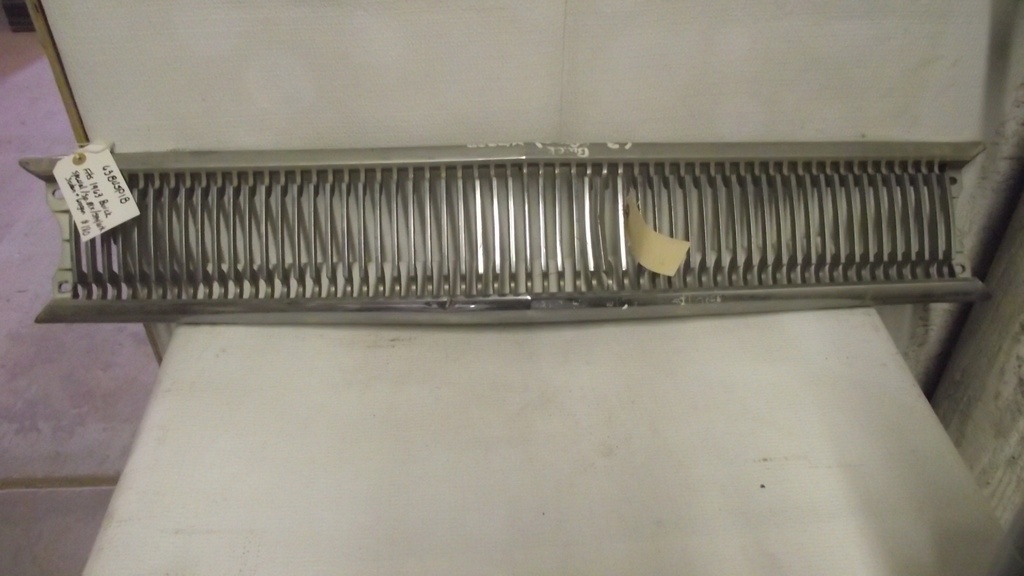 1963 Buick Special Grille (#63BUSP1DE)