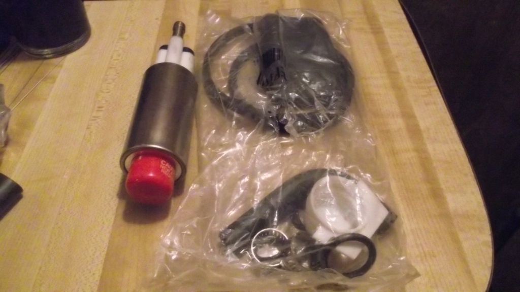 1983 Chrysler Fuel Pump (#83CRFP1BE)