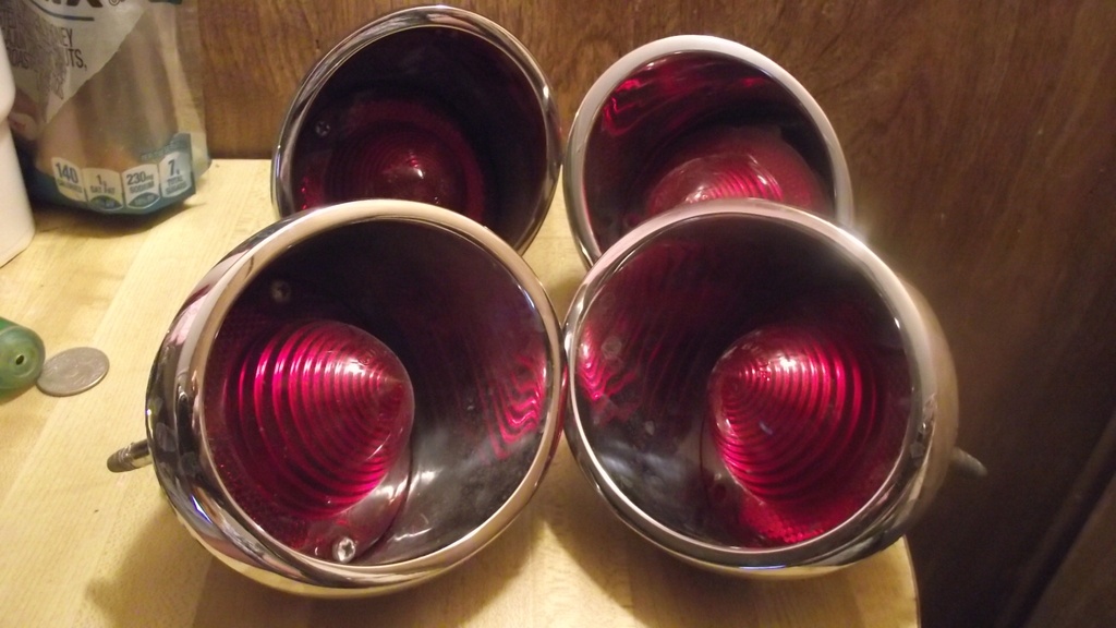 1963 Chevrolet Taillight Assembly (#63CHTA1DE)