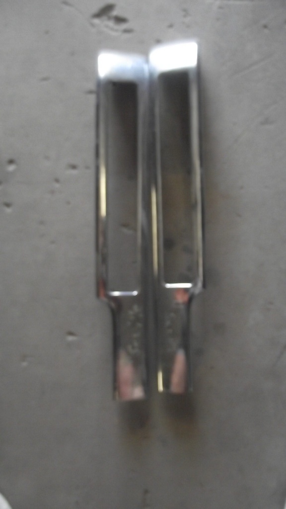 1986 Cadillac Front Bumper Moulding L/R (#86CABM3AE)