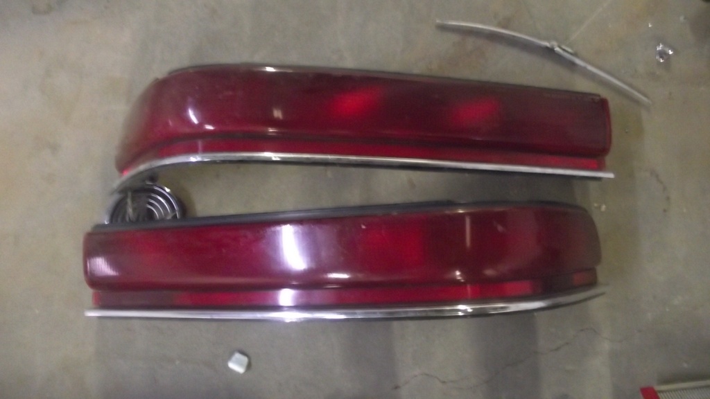 1991 Buick Tail Lights L/R (#91BUTL4DE)