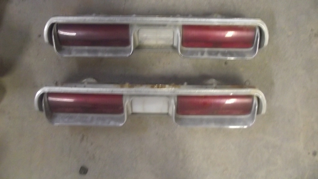 1962 Buick Tail Lights L/R (#62BUTL4CE)