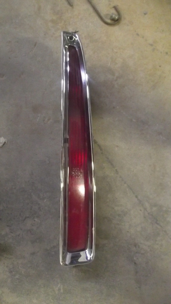 1994 Cadillac Tail Light RH (#94CATL4BE)