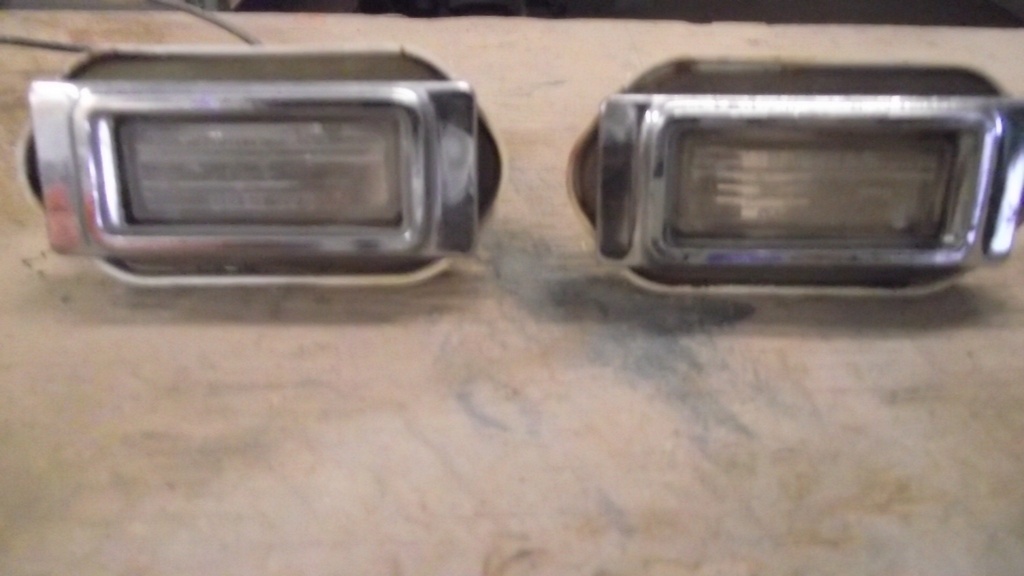 1969 Buick Marker Lights L/R (#69BUML2DE)