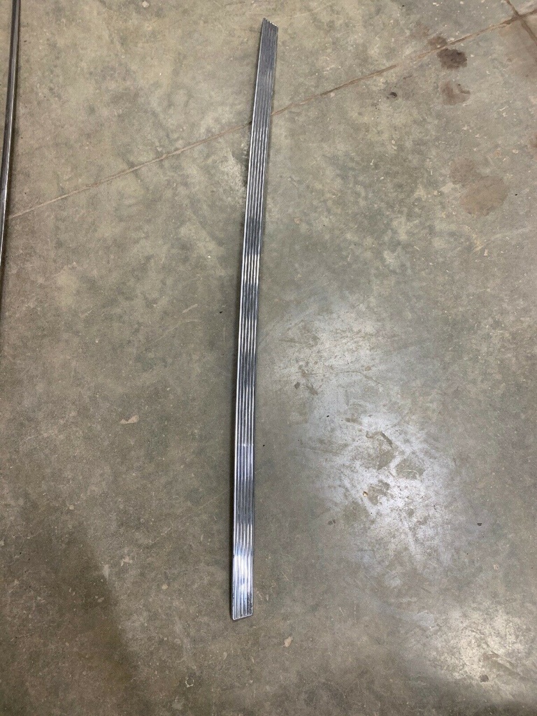 1963 Buick Rear Window Trim (#63BUWT10BE)