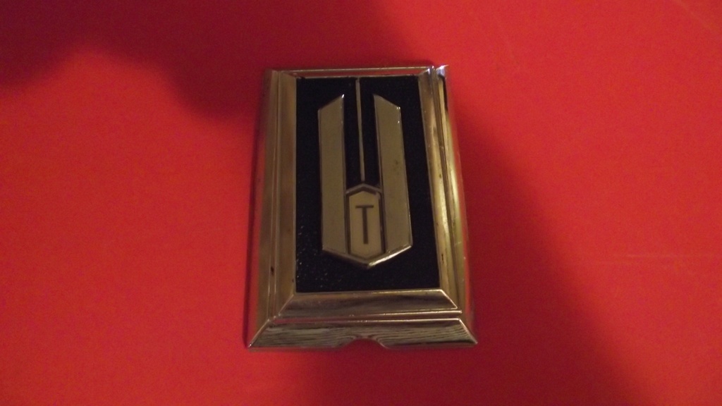 1982 Oldsmobile Trunk Lock Emblem (#82OLTE5EE)