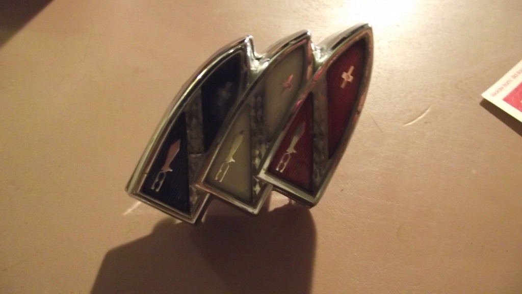 1965 Buick Deck Lock Emblem (#65BUDE5EE)