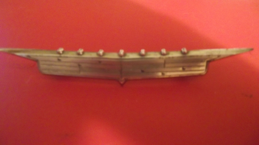 1961 Cadillac Hood Emblem (#61CAHE5EE)