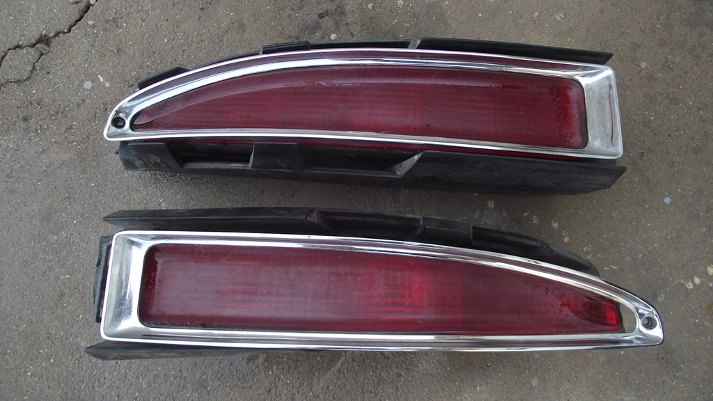 1995 Cadillac Tail Lights (#95CATL4CE)