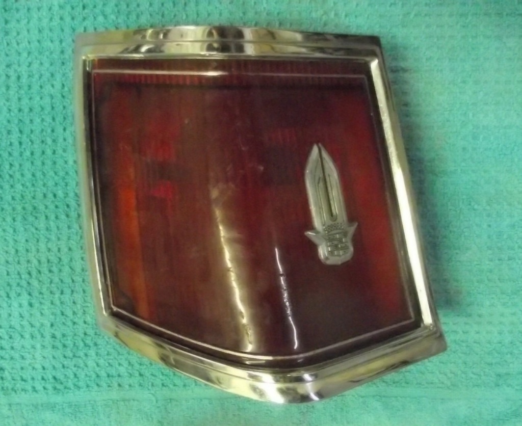 1976 Cadillac Tail Light LH (#76CATL4EE)