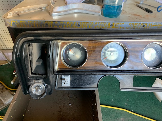 1970 Oldsmobile Cutlass Dash (#70OLCDB)