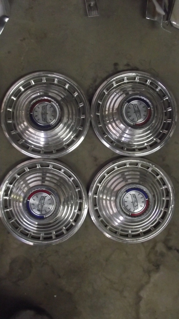 1963 Ford Galaxie Hubcaps (#63FOHC3GE)