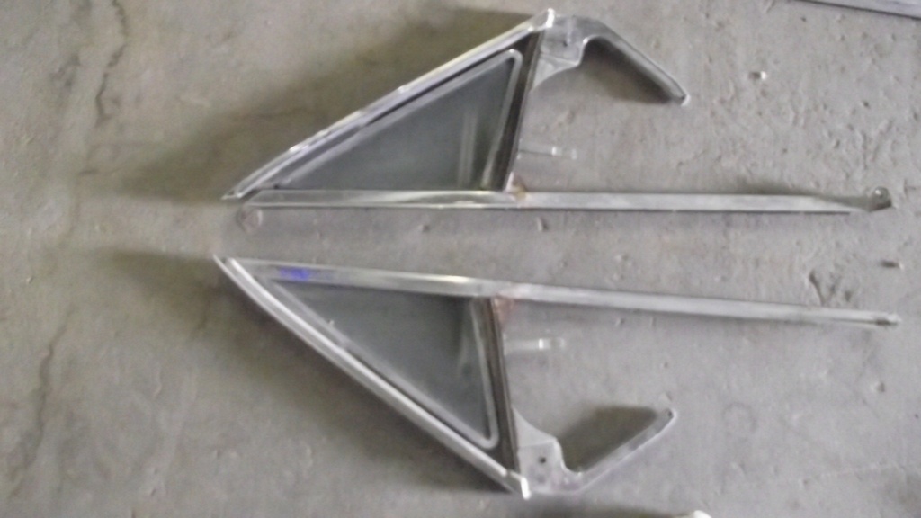 1963 Oldsmobile 98 Vent Windows L/R (#63OLVW5BE)