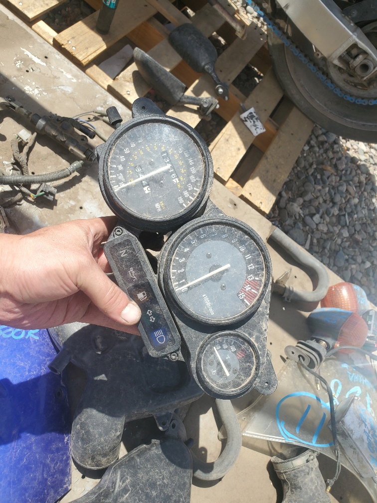 2005 Yamaha YZF600R Speedometer Gauge Speedo Tach (05YAYZSPD)