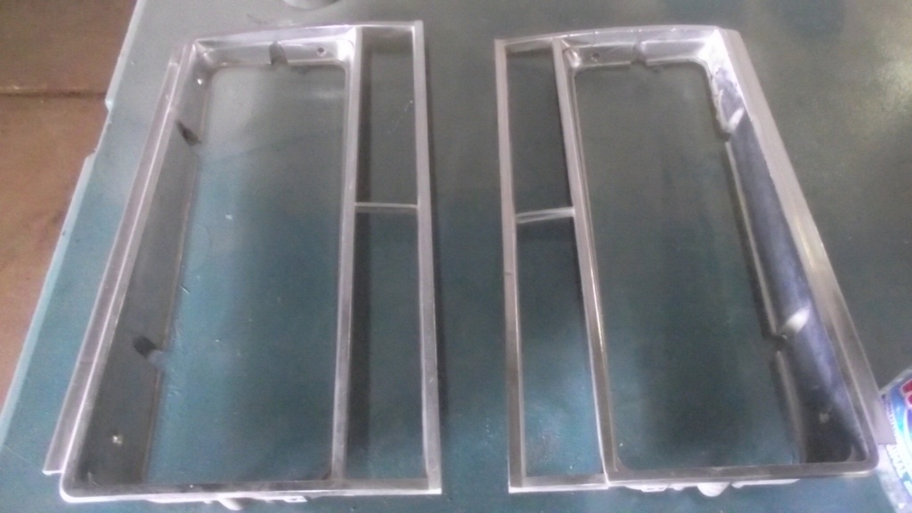 1982-87 Chevrolet Malibu Headlight Bezels (#82CHHB3GE)