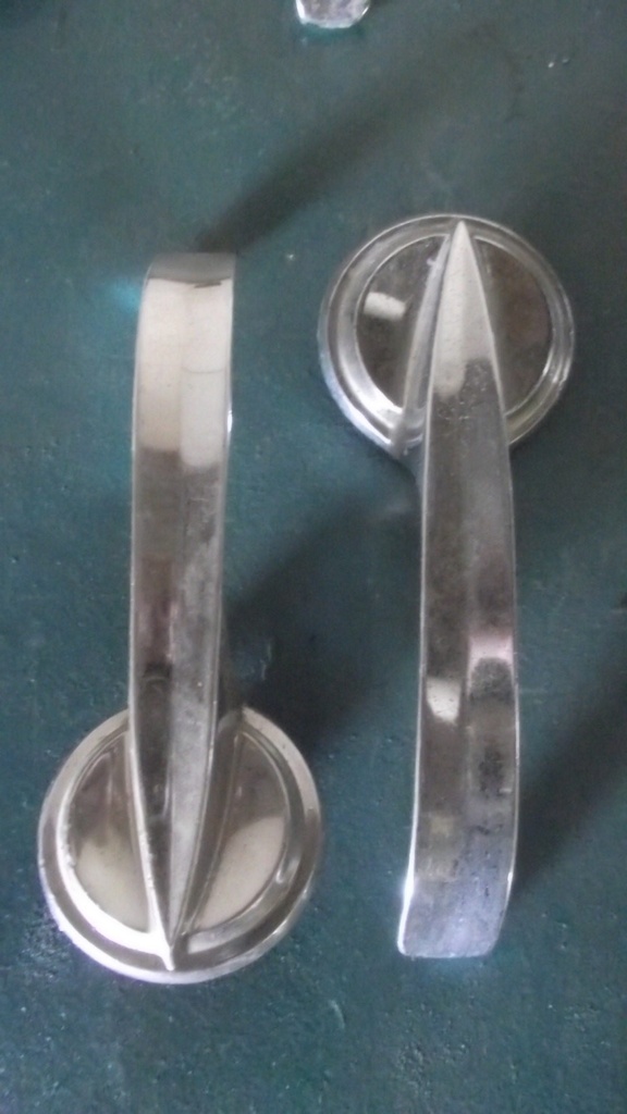 1960 Ford Interior Door Handles (#60FODH6AE)