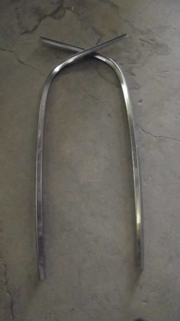 1957 Ford  Custom 300/Ranchero Windshield Trim (#57FOWT7CE)