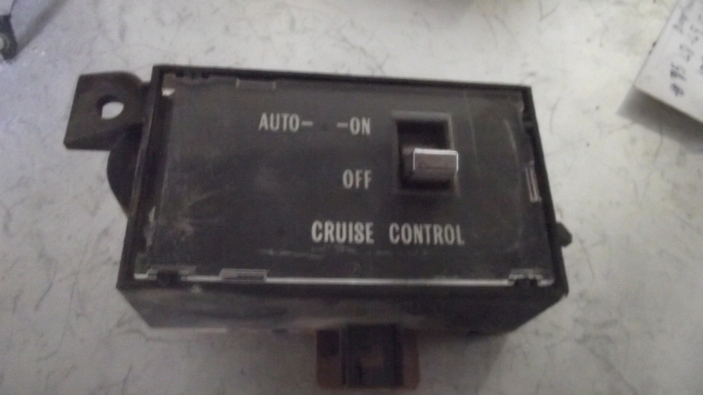 1979-85 Cadillac Cruise Control Switch Assembly (#79CACC7BE)