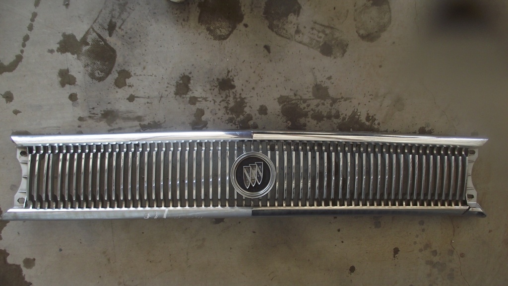 1963 Buick Grille (#63BUGR2CE)