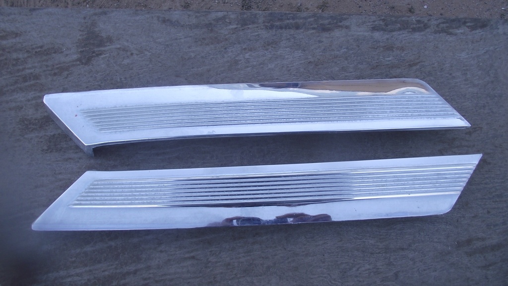 1963 Ford Fairlane Roof C Pillar Trim (#63FORT3CE)