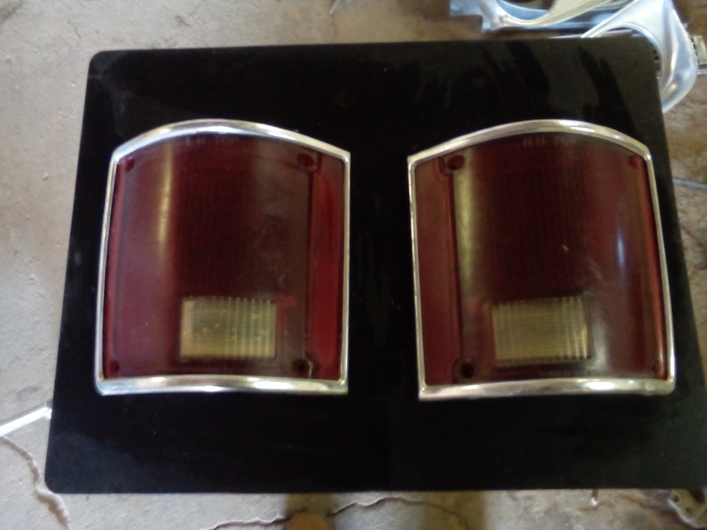 1973-87 Chevrolet Tail Lights (#73CTTL4CE)