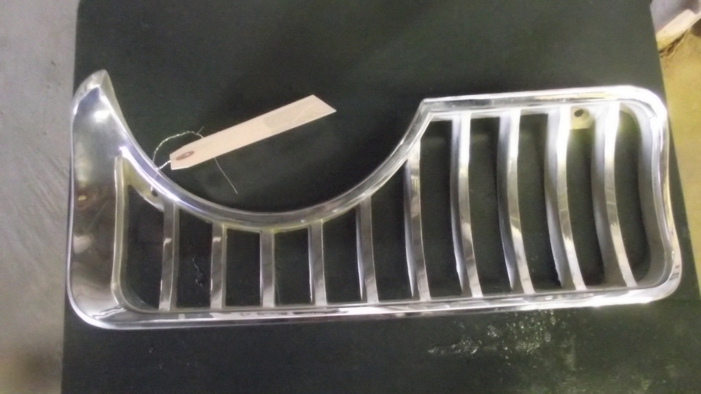 1957 Mercury Headlight Grille RH (#57MEHG3DE)