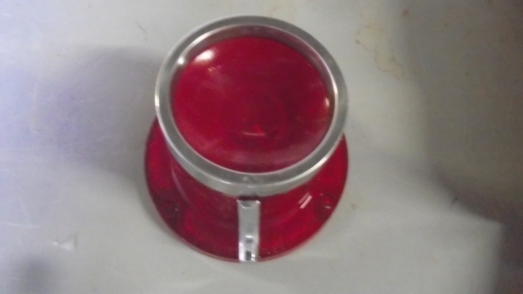 1961 Pontiac Bonneville Tail Light Lenses (#61POTL7BE)