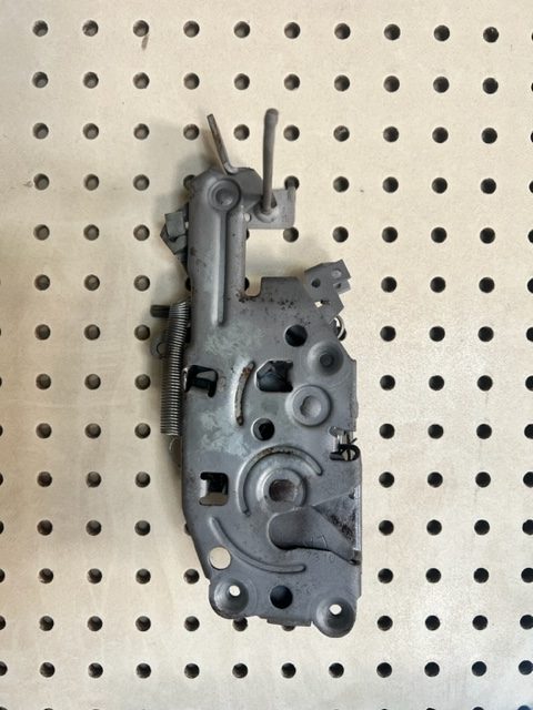 1967 Chevrolet Camaro Door Latch (#67CHCDLB)