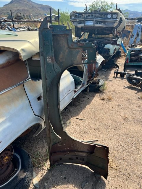 1972 Buick LeSabre Driver Front Fender (#72BULDFB)