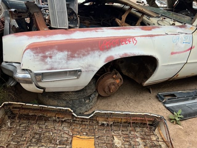 1969 Ford Thunderbird Driver Fender (#69fotbdfb)