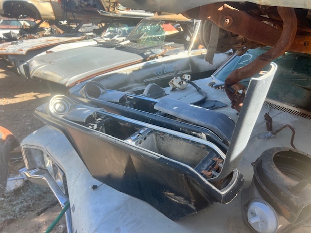 1965 Buick Wildcat Console housing (#65BUWCCHB)