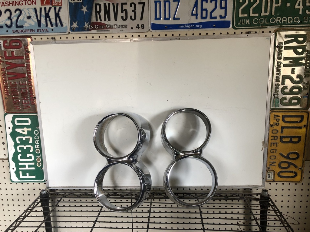 1961 Buick Headlight Bezels (#61BUHLBZC)