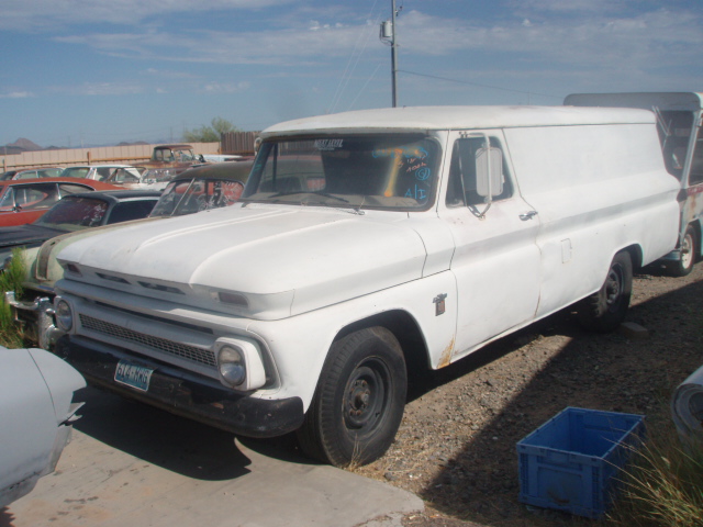 1960 Chevrolet Suburban (#60CH6763D)