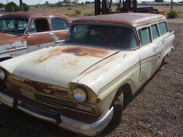 1957 Ford Country Squire (#57FO7411C)