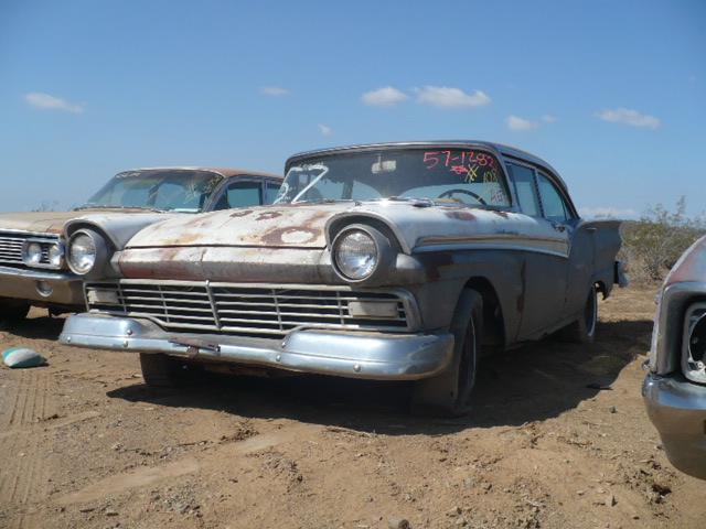 1957 Ford Fairlane (#57FO1282C)