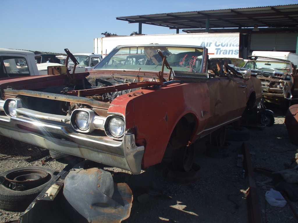 1967 Oldsmobile Cutlass F85 (#67OL2663B)