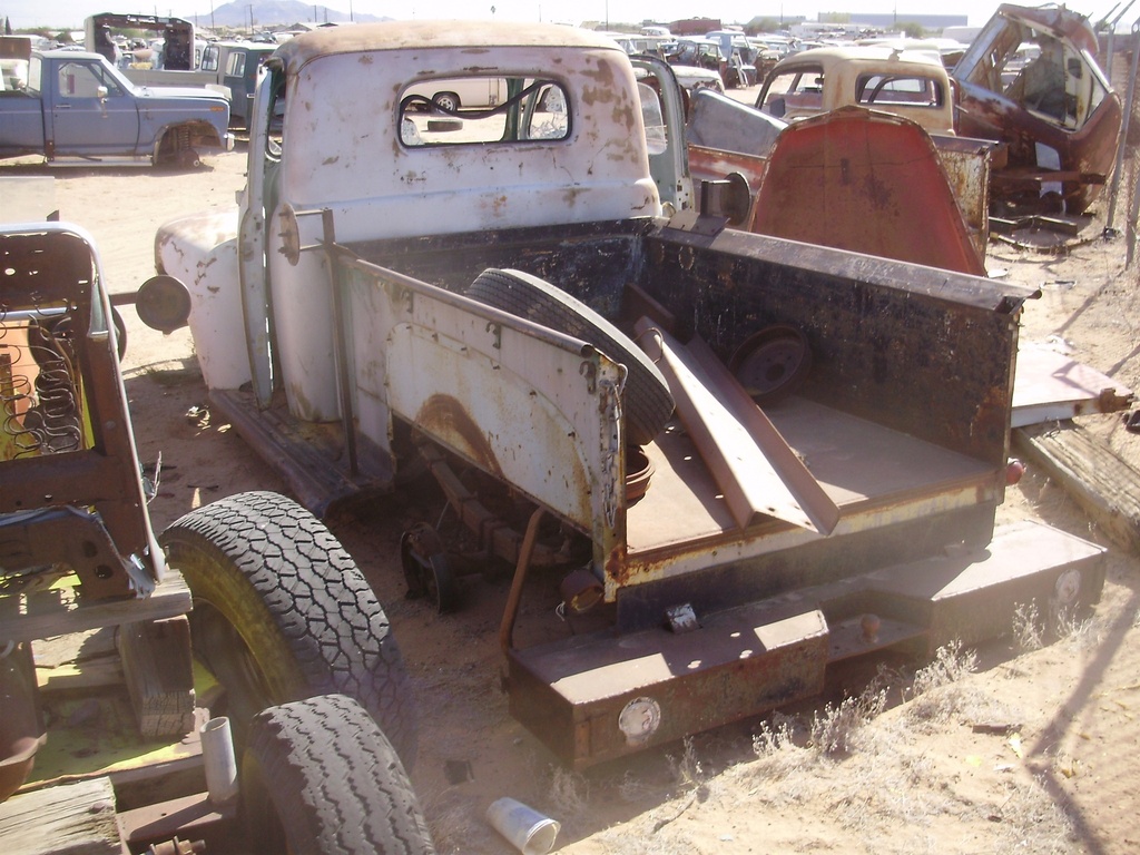 1949 Ford-Truck F 100 (#49FT5925C)