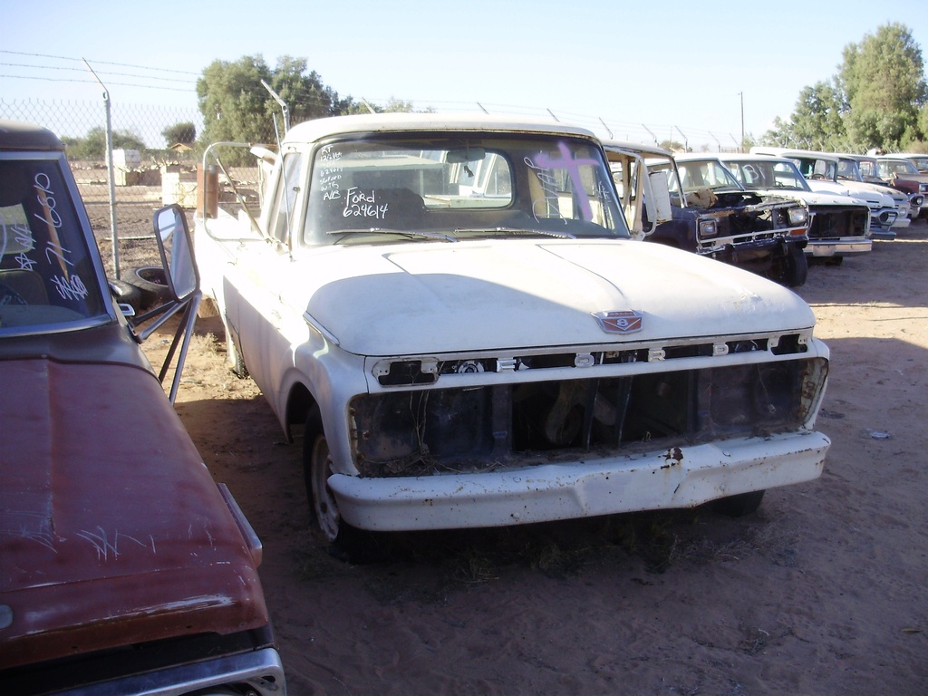 1965 Ford-Truck F 100 (#65FT4614C)