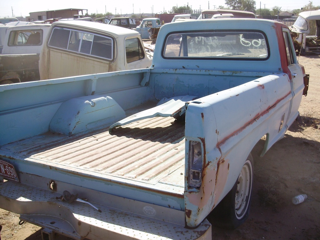 1967 Ford-Truck F 100 (#67FT2387C)