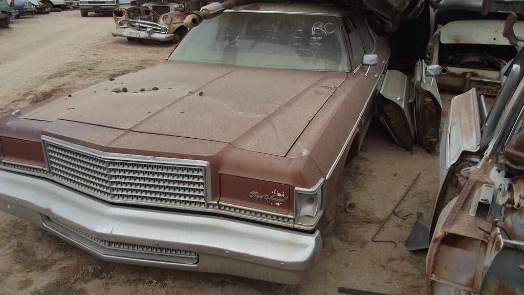 1977 Dodge Monaco Royal (#77DO4482B)