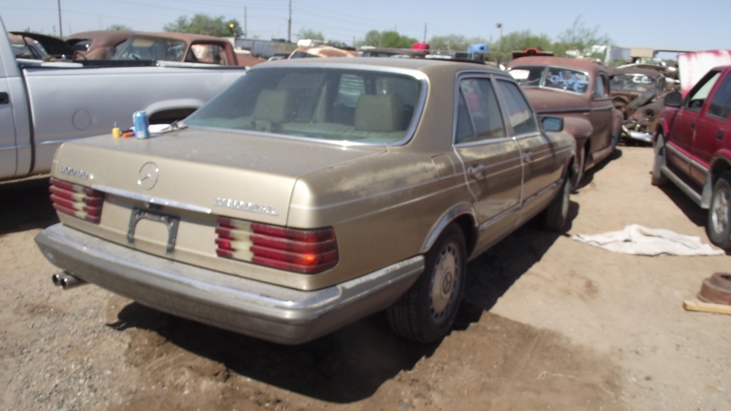 1983 Mercedes Benz (#83ME6857E)