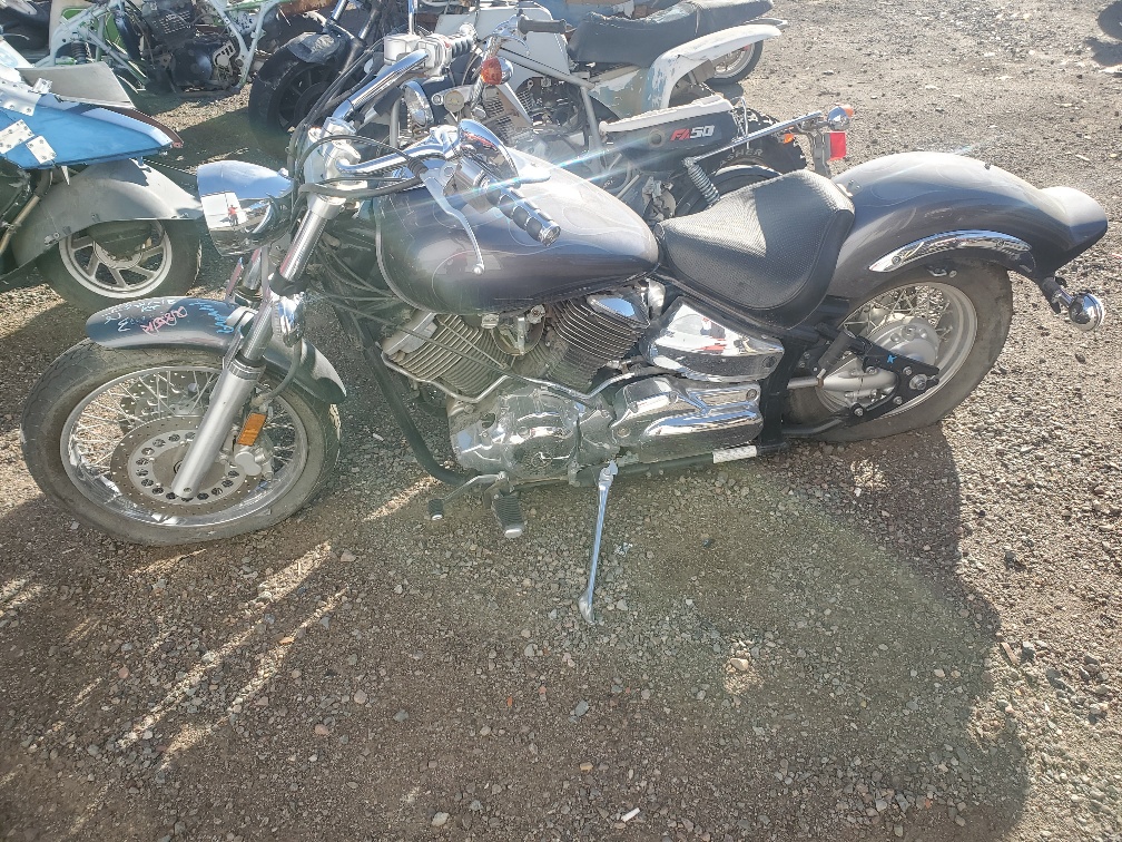 2005 Yamaha V-Star 1100 (#05YA7752D)