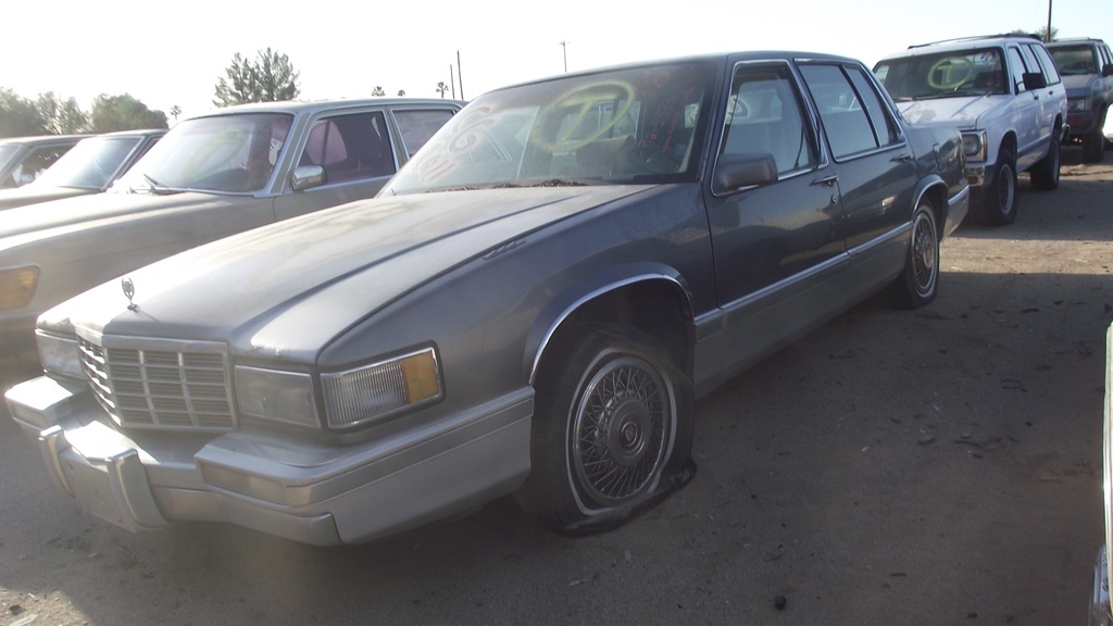 1992 Cadillac Deville (#92CA5383E)