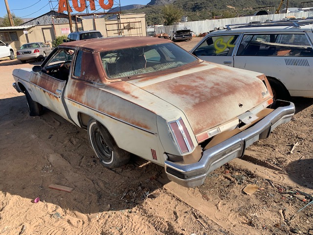 1975 Oldsmobile Cutlass Salon 2 Door HT (#75OL5758B)