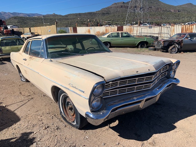 1967 Ford Custom 50 2 Dr Sedan (#67FO7210B)