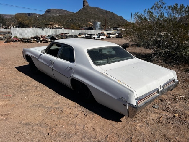 1969 Buick LeSabre 4 Door Sedan (#69BU8115B)